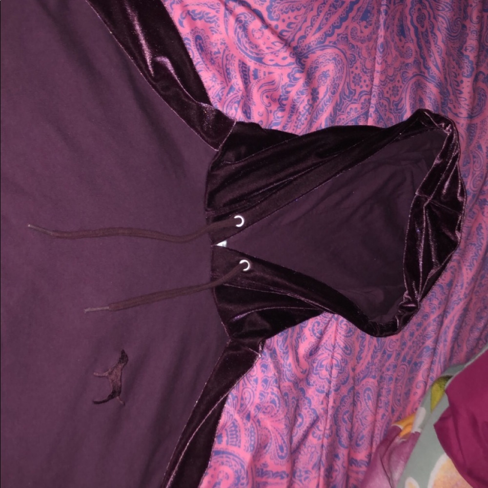 Victoria’s Secret Pink Velour Cropped Pull Over